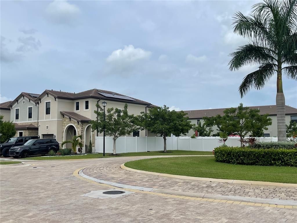 3465 W 110th Terrace, Hialeah, FL 33018 Photo