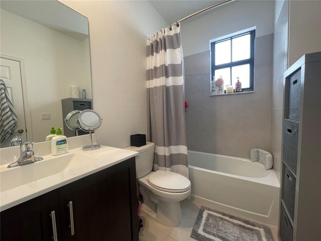 3465 W 110th Terrace, Hialeah, FL 33018 Photo