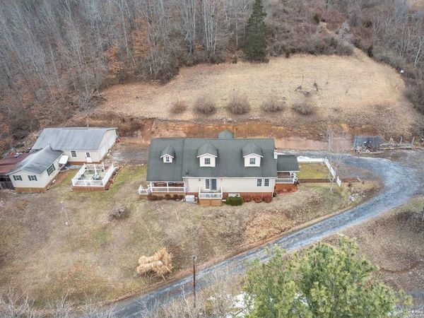 53 Morning Glory Dr, Hinton, WV 25951