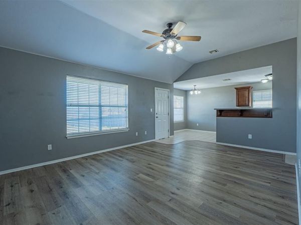 470 Timberidge Road, Harrah, OK 73045