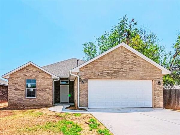 124 Cedar Street, Perry, OK 73077