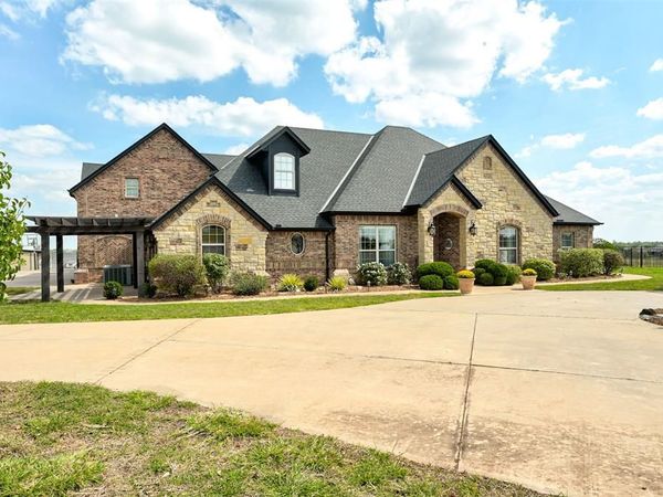 298 N Aspen Drive, Blanchard, OK 73010