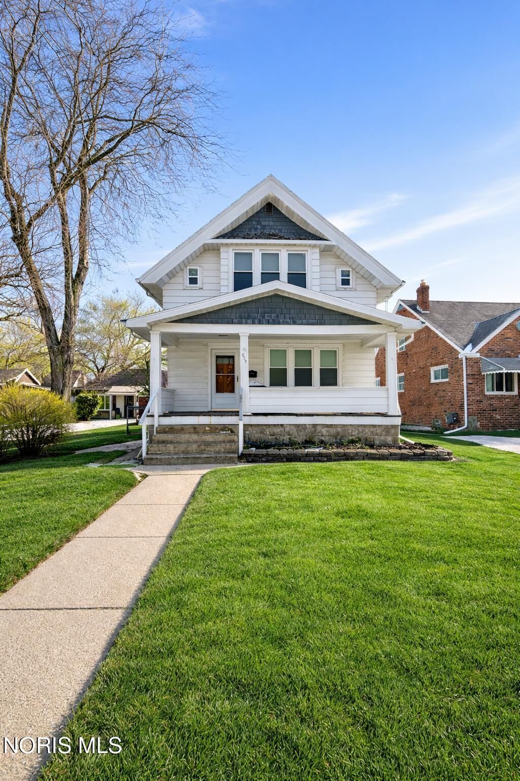 829 Ogden Avenue, Toledo, OH 43609 Main Photo