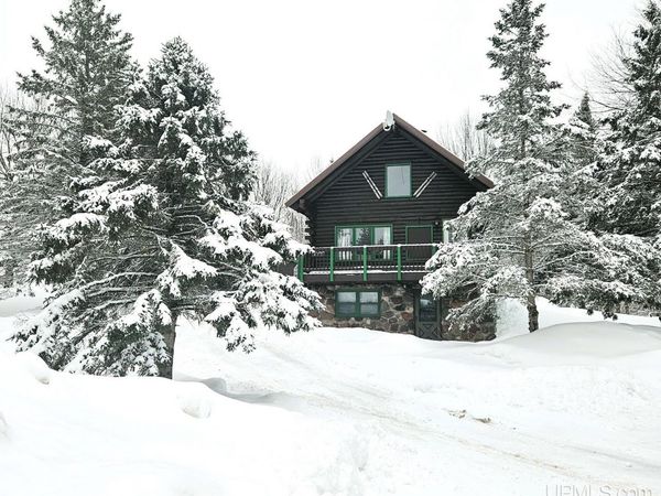 477 Sundance Road, Wakefield Twp, MI 49968