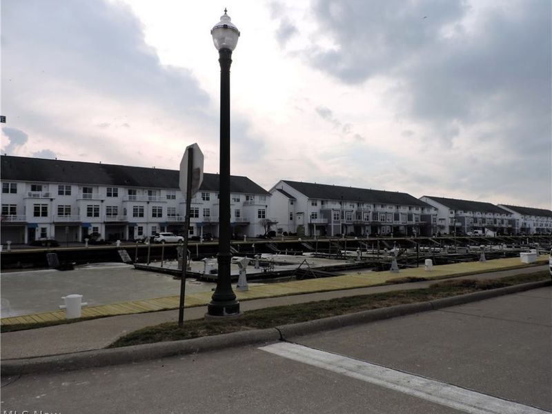 465 California Avenue, Lorain, OH 44052 Photo 2