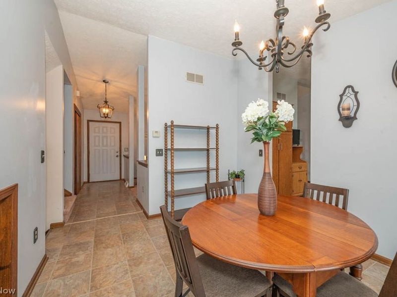 4957 E Calla Road, New Middletown, OH 44442 Photo 10