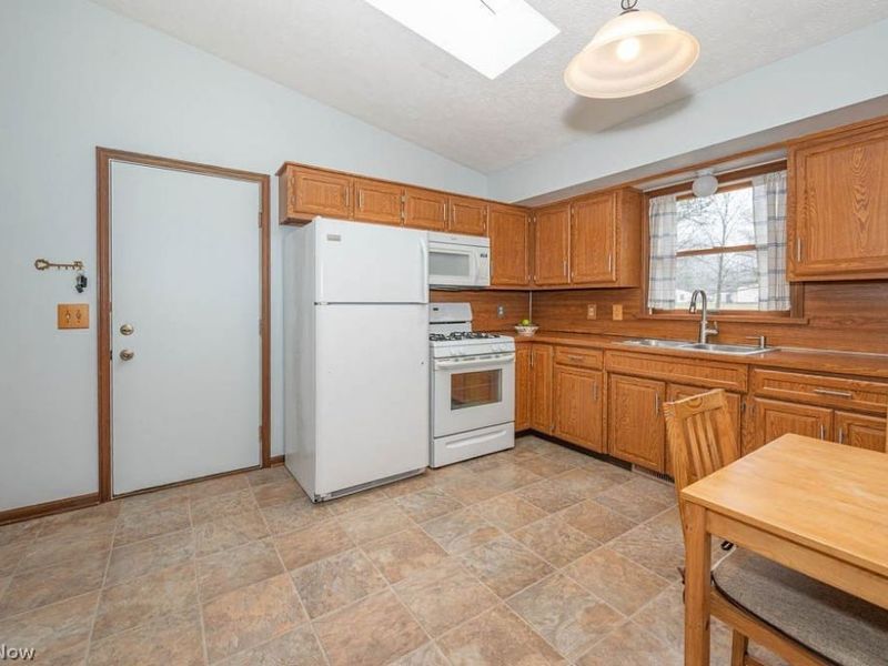 4957 E Calla Road, New Middletown, OH 44442 Photo 14