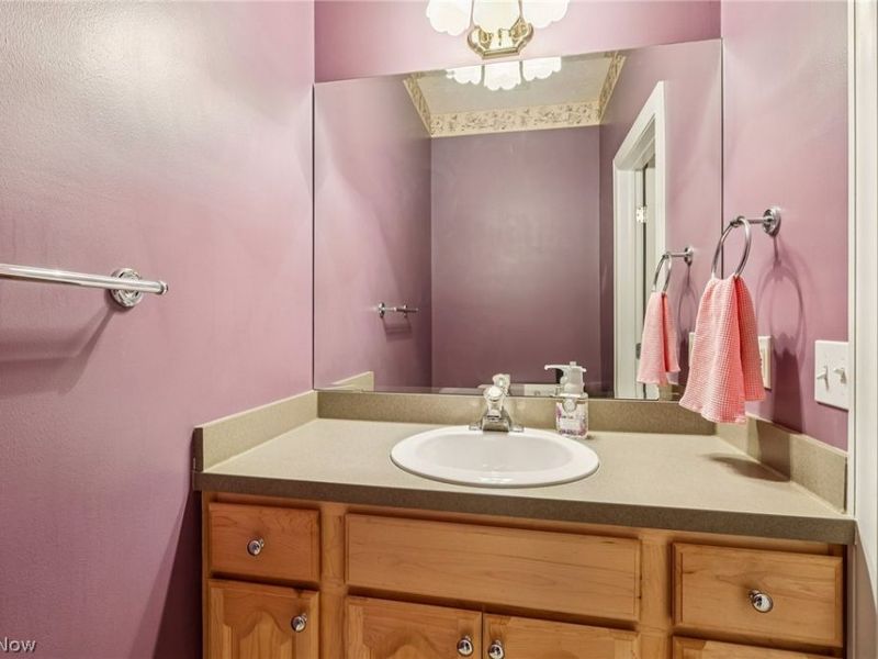 24895 W Northwood Drive, Olmsted Falls, OH 44138 Photo 16