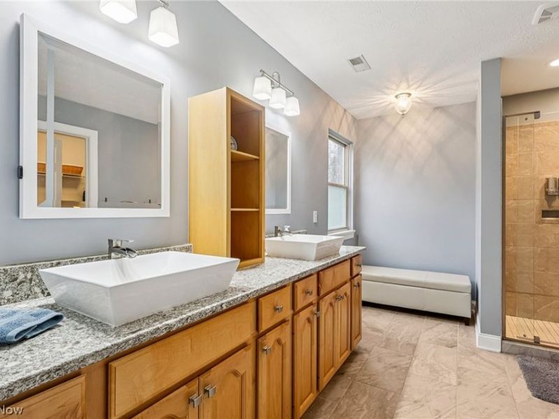 24895 W Northwood Drive, Olmsted Falls, OH 44138 Photo 20