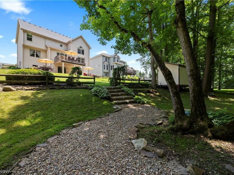 24895 W Northwood Drive, Olmsted Falls, OH 44138 Photo 35