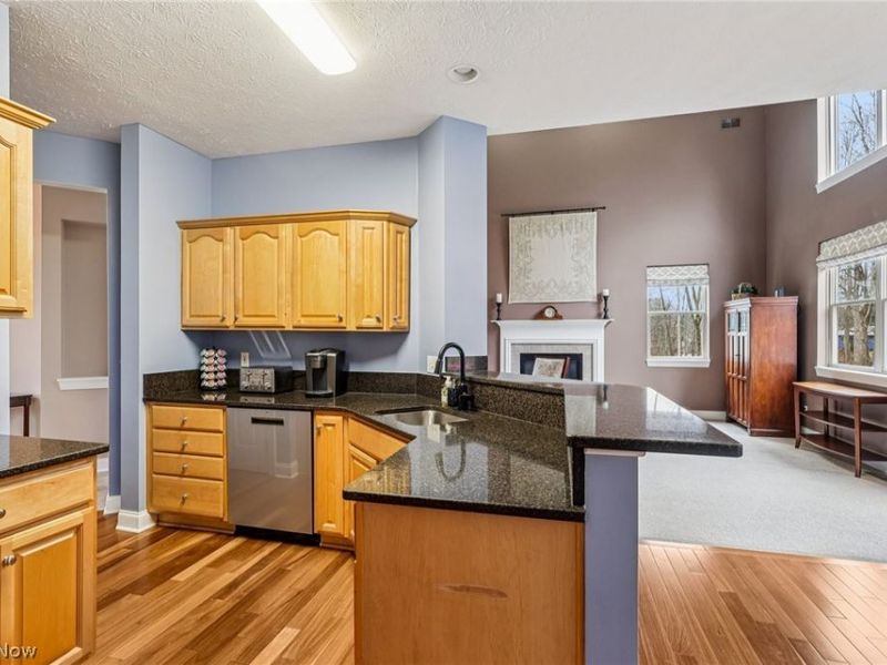 24895 W Northwood Drive, Olmsted Falls, OH 44138 Photo 7