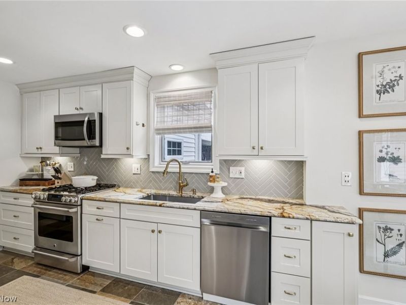 22025 Lake Road, Rocky River, OH 44116 Photo 15