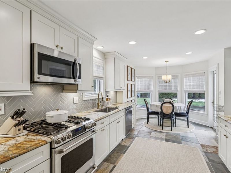 22025 Lake Road, Rocky River, OH 44116 Photo 17