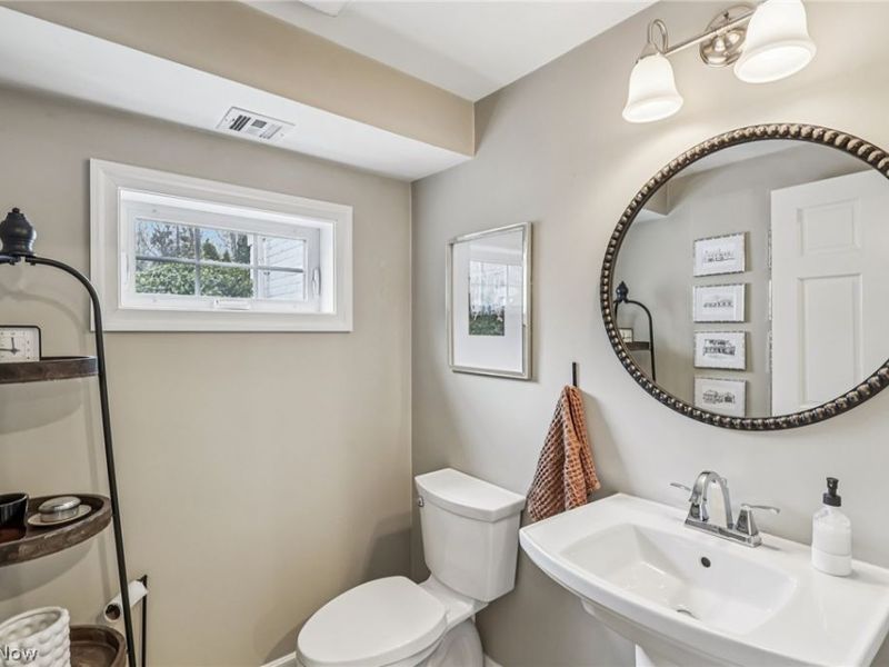 22025 Lake Road, Rocky River, OH 44116 Photo 20