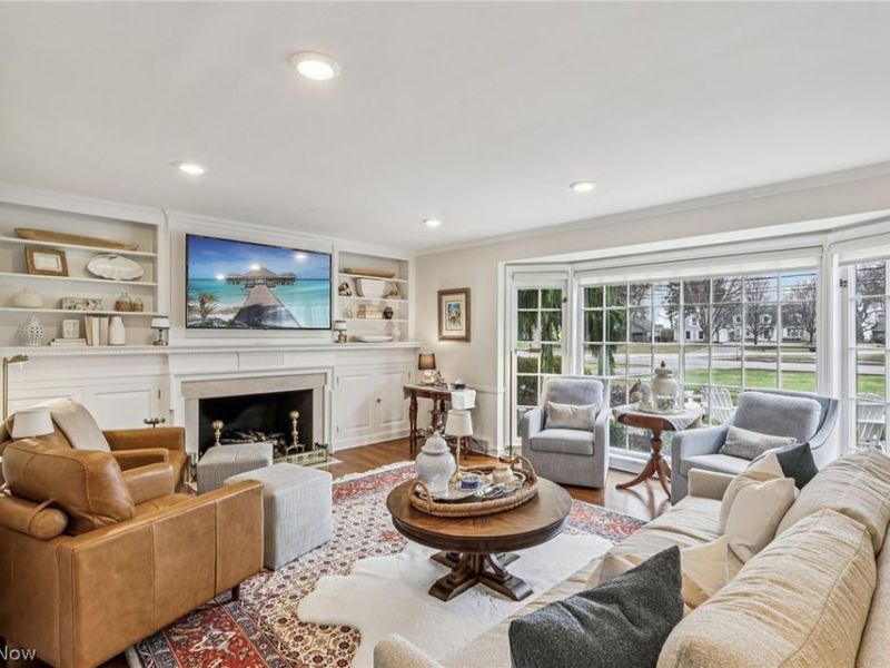 22025 Lake Road, Rocky River, OH 44116 Photo 4