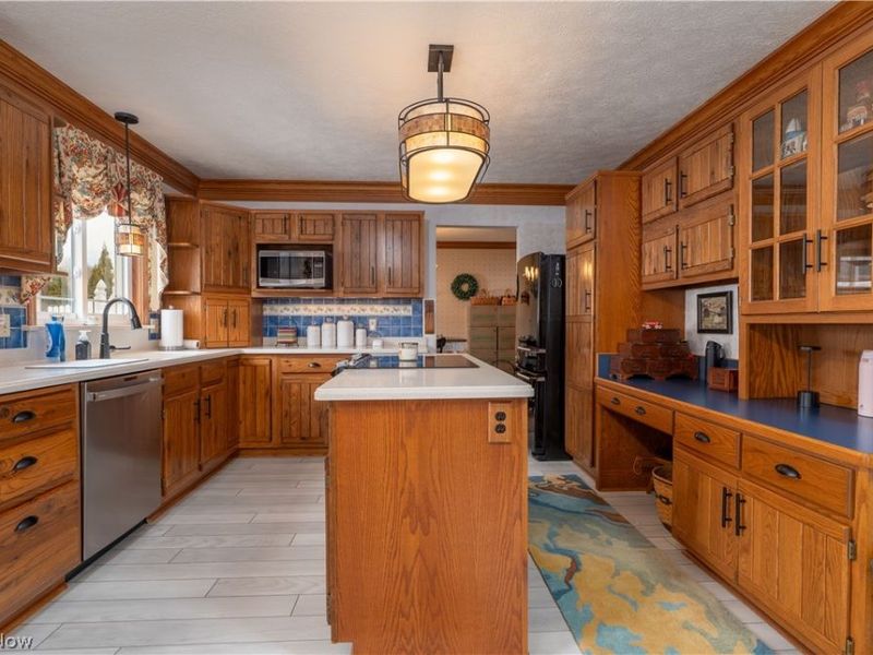 223 Watson Circle NE, New Philadelphia, OH 44663 Photo 8