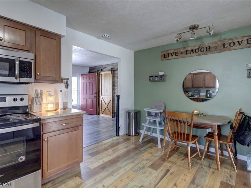 100 Winfield Court, Bellevue, OH 44811 Photo 10