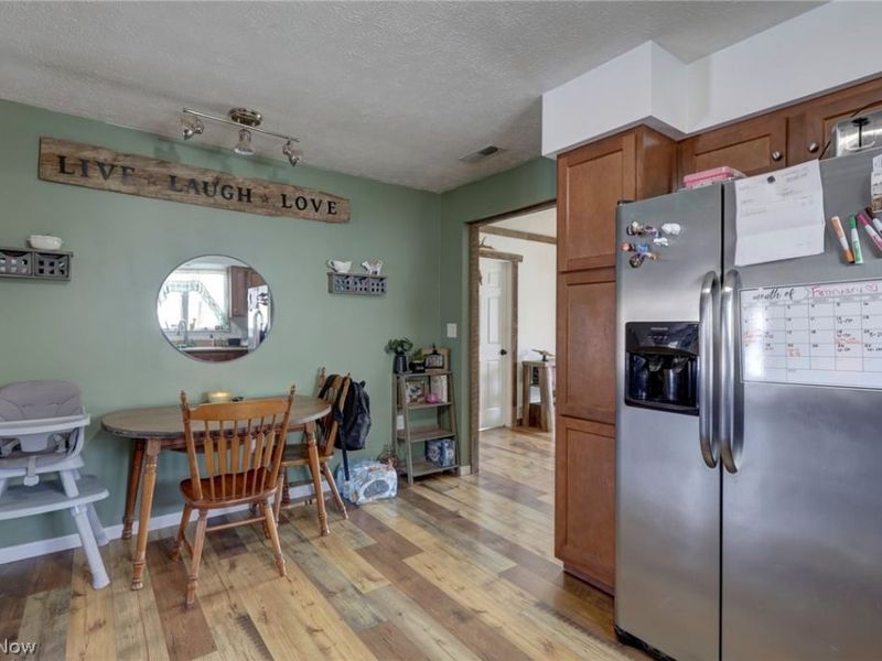 100 Winfield Court, Bellevue, OH 44811 Photo 11