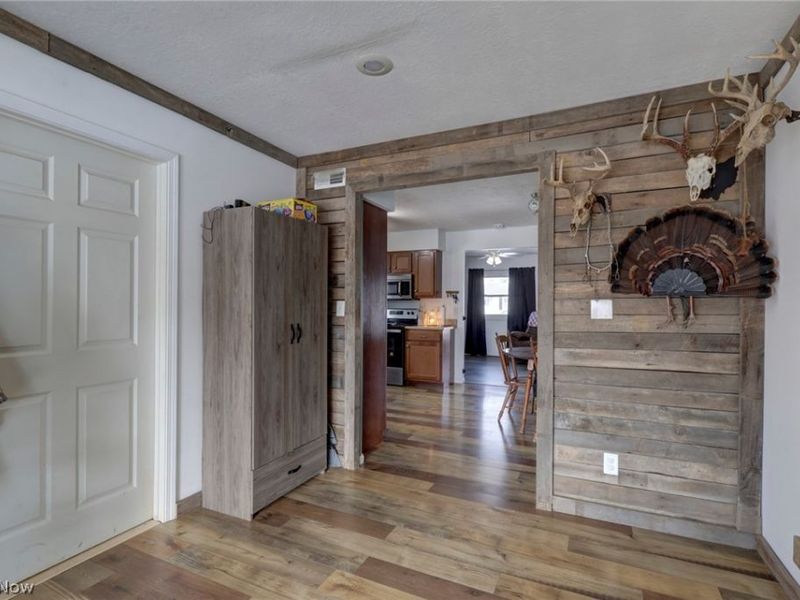 100 Winfield Court, Bellevue, OH 44811 Photo 13