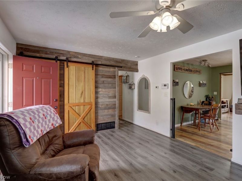 100 Winfield Court, Bellevue, OH 44811 Photo 5