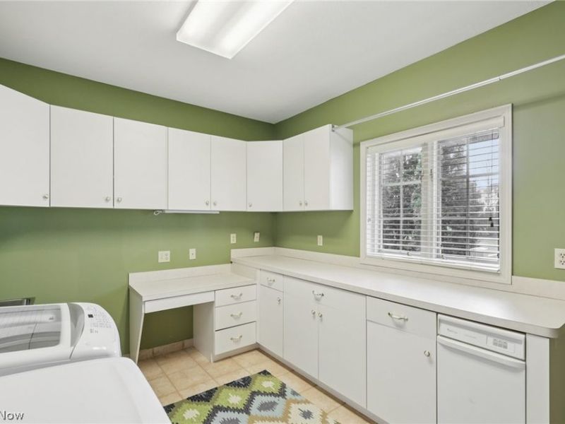 534 Ghentwood Drive, Akron, OH 44333 Photo 12