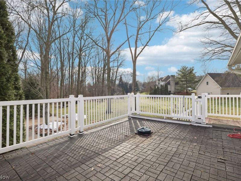 534 Ghentwood Drive, Akron, OH 44333 Photo 29