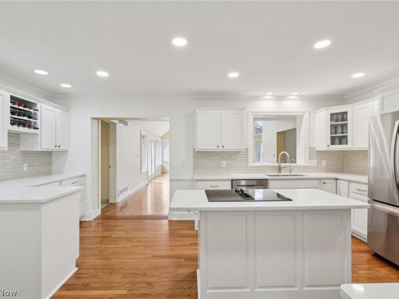 534 Ghentwood Drive, Akron, OH 44333 Photo 9