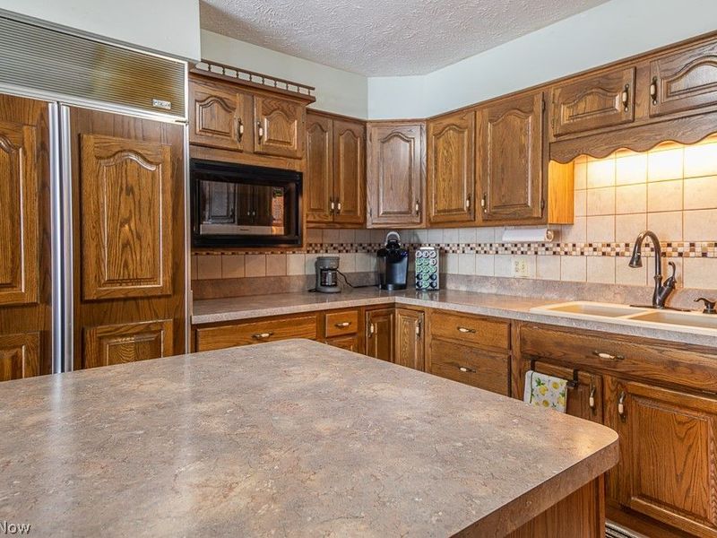 6142 Cheryl Place, Painesville, OH 44077 Photo 10