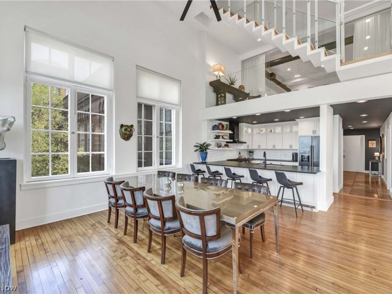 2043 Random Road, Unit 303, Cleveland, OH 44106 Photo 12