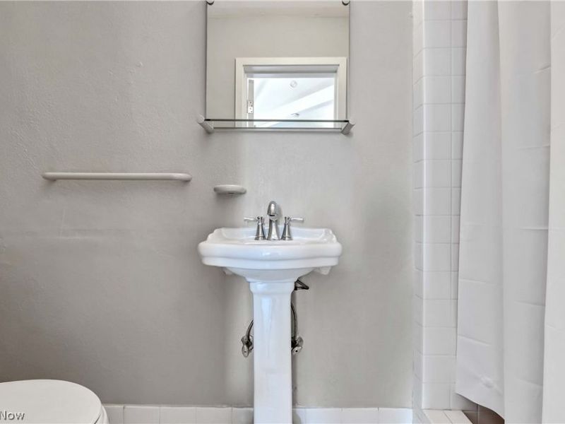 2043 Random Road, Unit 303, Cleveland, OH 44106 Photo 35