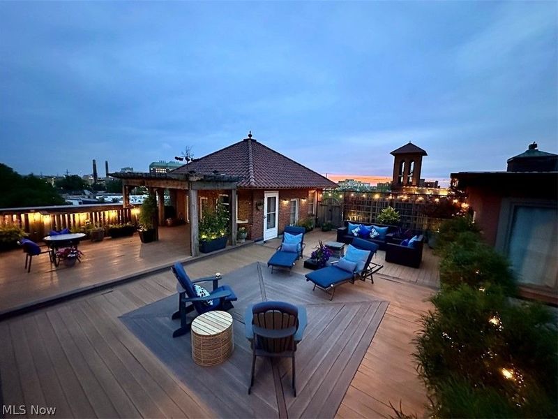 2043 Random Road, Unit 303, Cleveland, OH 44106 Photo 41