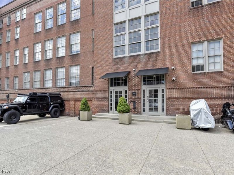 2043 Random Road, Unit 303, Cleveland, OH 44106 Photo 44