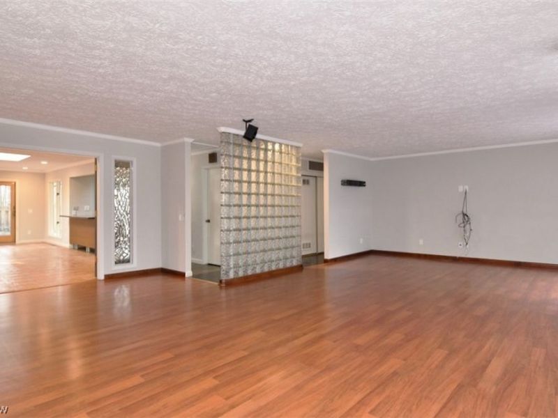 12894 Falling Water Road, Strongsville, OH 44136 Photo 18