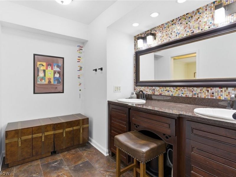 236 Schocalog Road, Akron, OH 44313 Photo 19