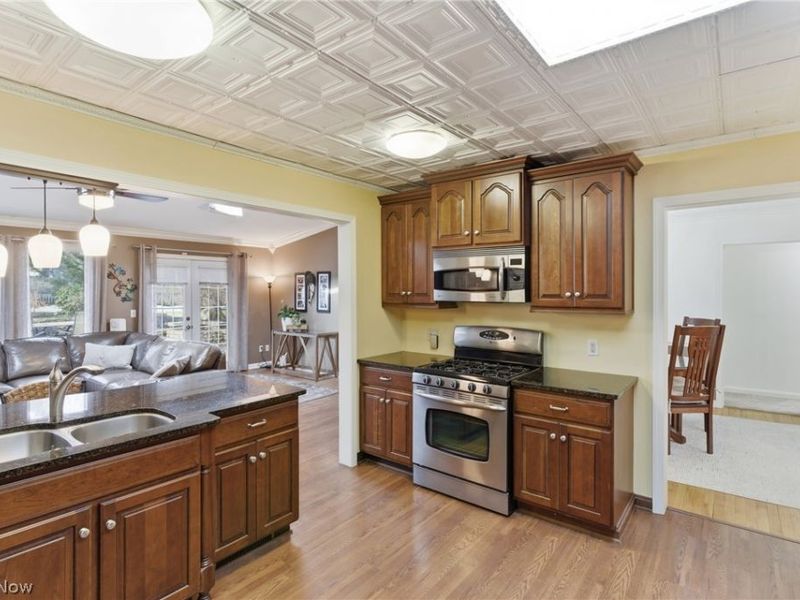 236 Schocalog Road, Akron, OH 44313 Photo 9