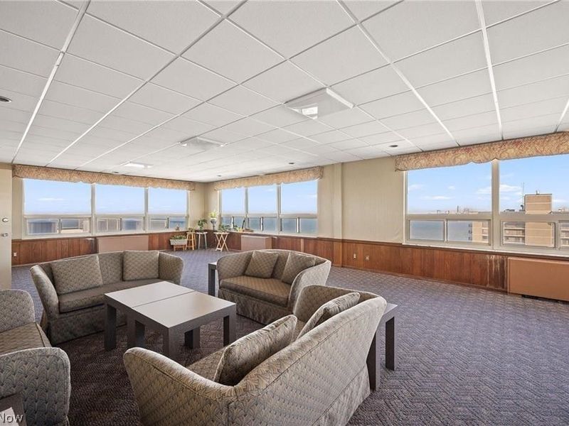 12520 Edgewater Drive, Unit 910, Lakewood, OH 44107 Photo 15