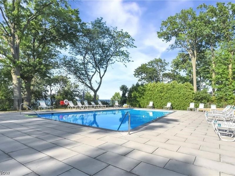 12520 Edgewater Drive, Unit 910, Lakewood, OH 44107 Photo 19