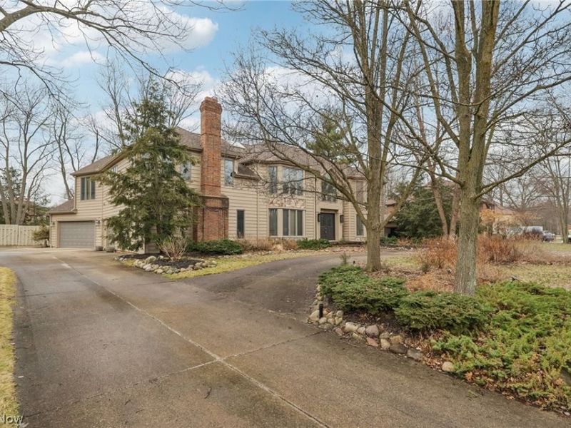 2340 Brigadoon Court, Westlake, OH 44145 Photo 2