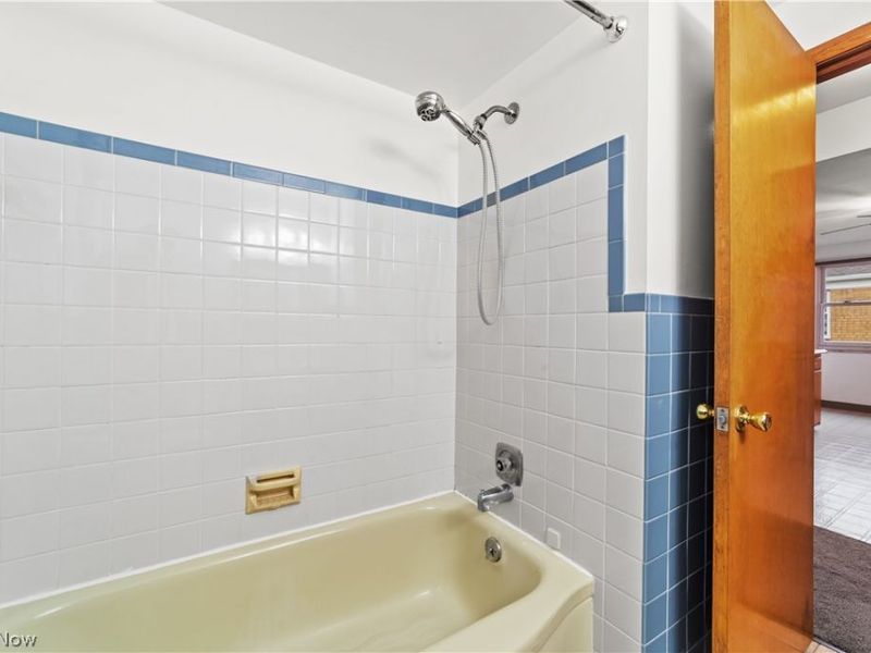 3622 W 210th Street, Cleveland, OH 44126 Photo 10