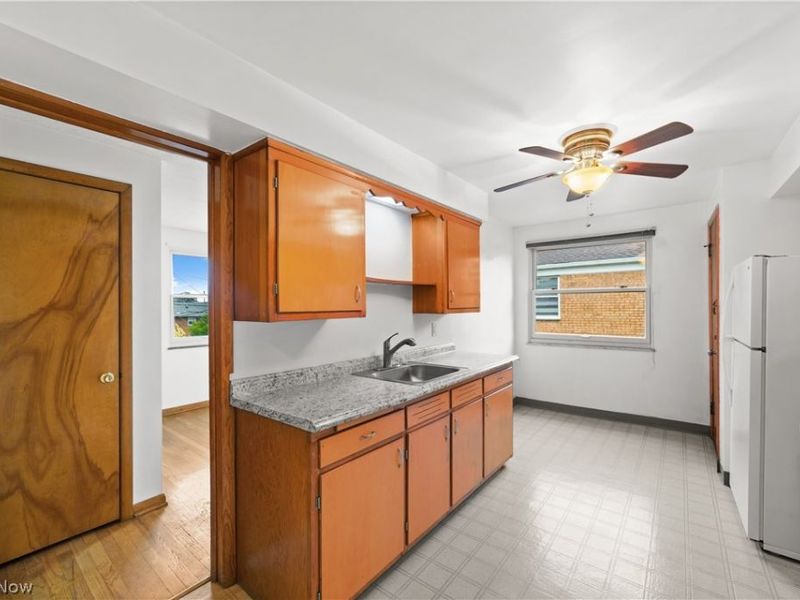 3622 W 210th Street, Cleveland, OH 44126 Photo 5