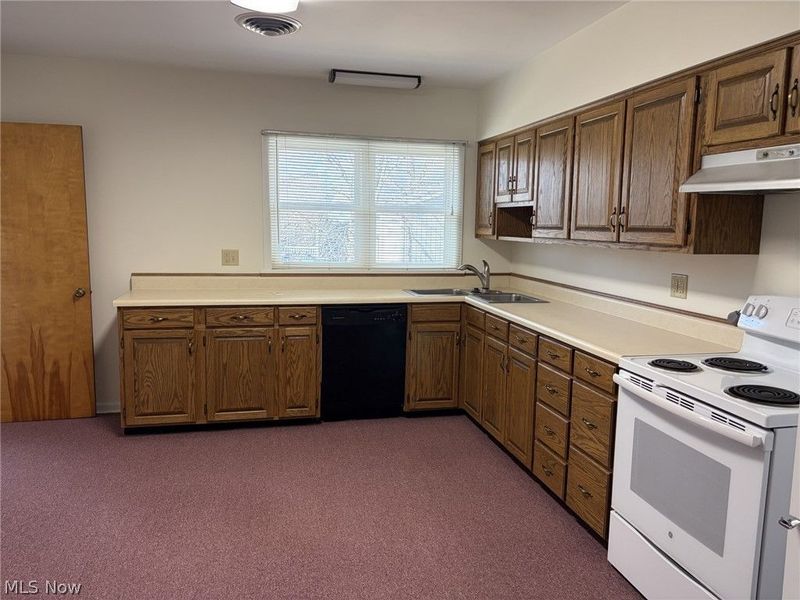 149-151 W Indian Street, Gnadenhutten, OH 44629 Photo 5