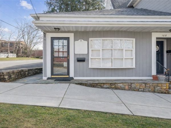 108 S Saint Clair St, Unit B, Ligonier, PA 15658