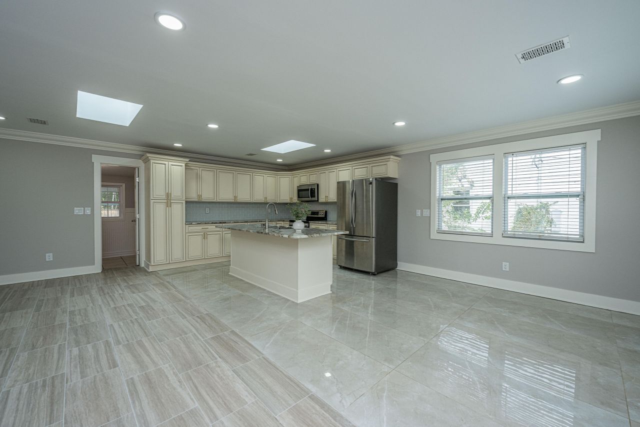 311 Adeline Drive Photo 10