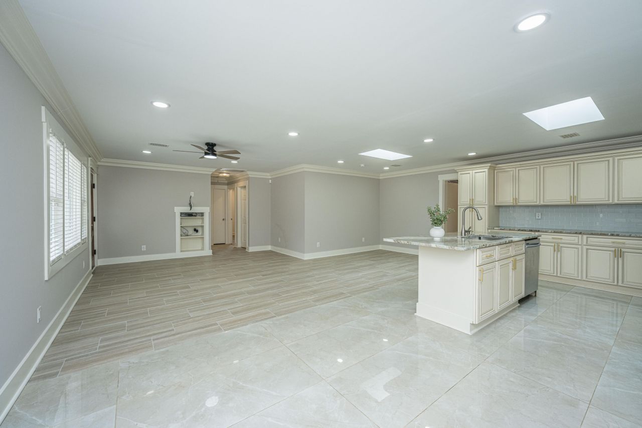 311 Adeline Drive Photo 13