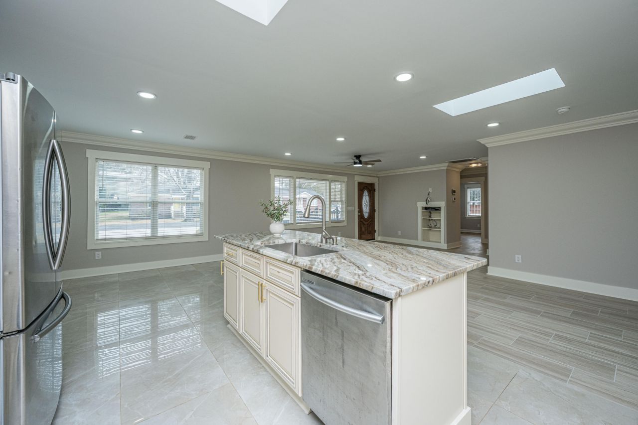 311 Adeline Drive Photo 16