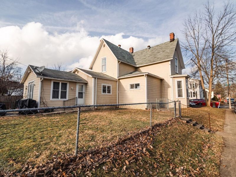 149 N Oak Street , London, OH 43140 Photo 3