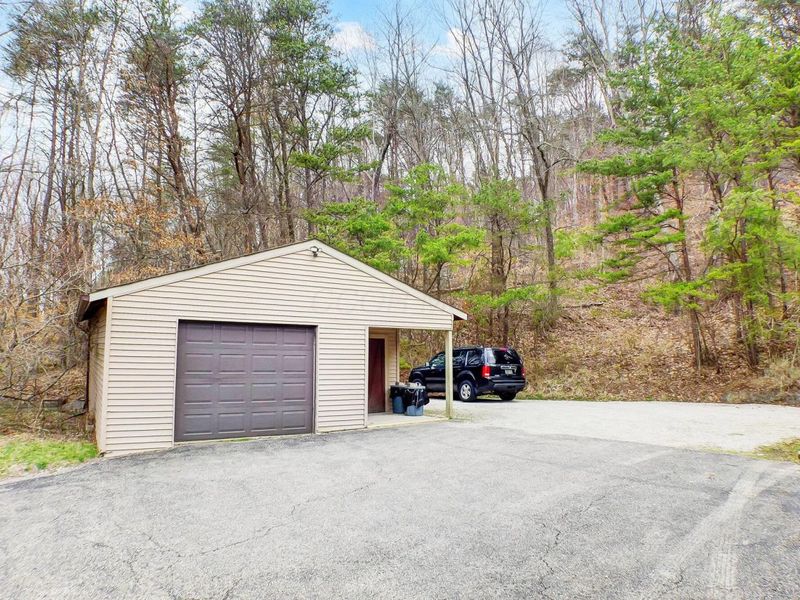 13500 Pleasant Valley Road, Rockbridge, OH 43149 Photo 22