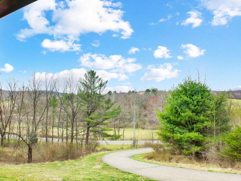 13500 Pleasant Valley Road, Rockbridge, OH 43149 Photo 3
