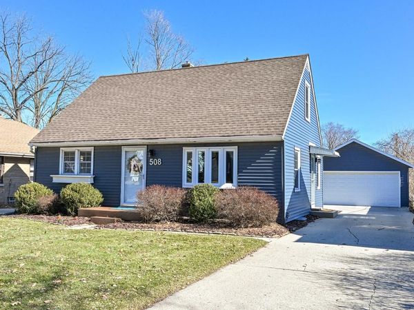 508 N 112th STREET, Wauwatosa, WI 53226