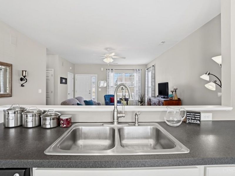 4173 S Yorkshire Square, Union Twp, OH 45245 Photo 9